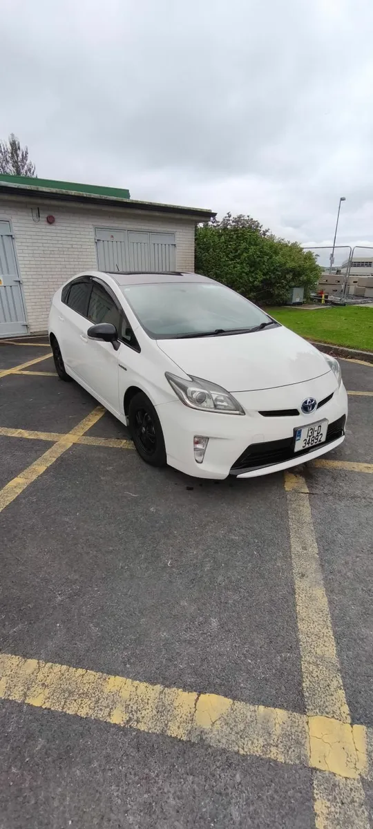 Toyota Prius 2013 - Image 1