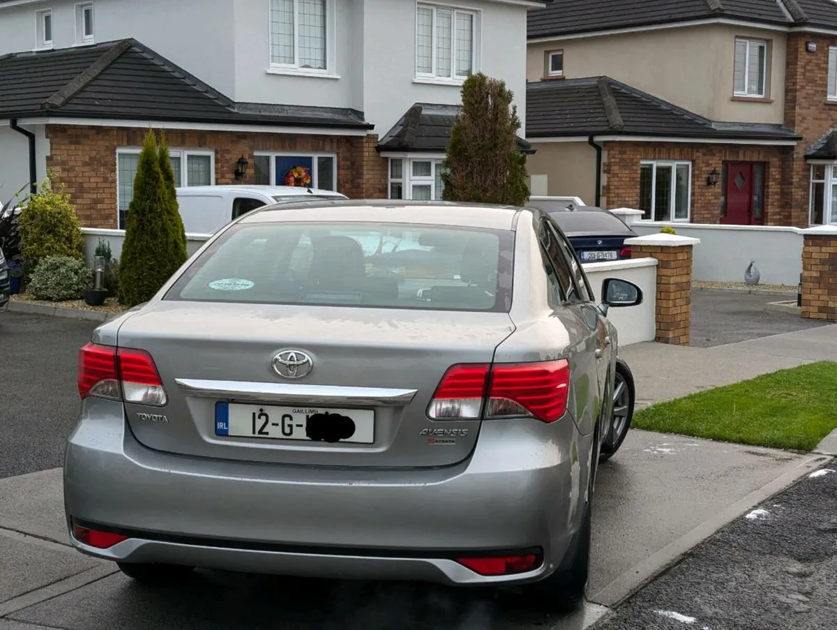 2012 Toyota Avensis Saloon - Image 2