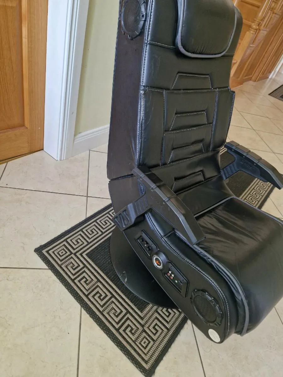 Gaming chair - Image 3