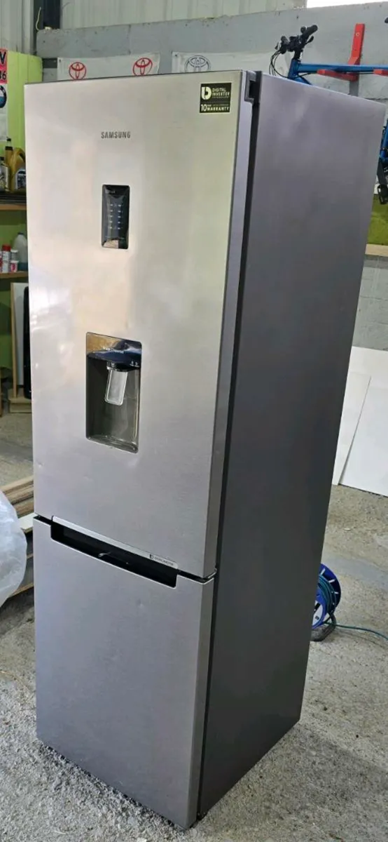 Fridge freezer - Image 1
