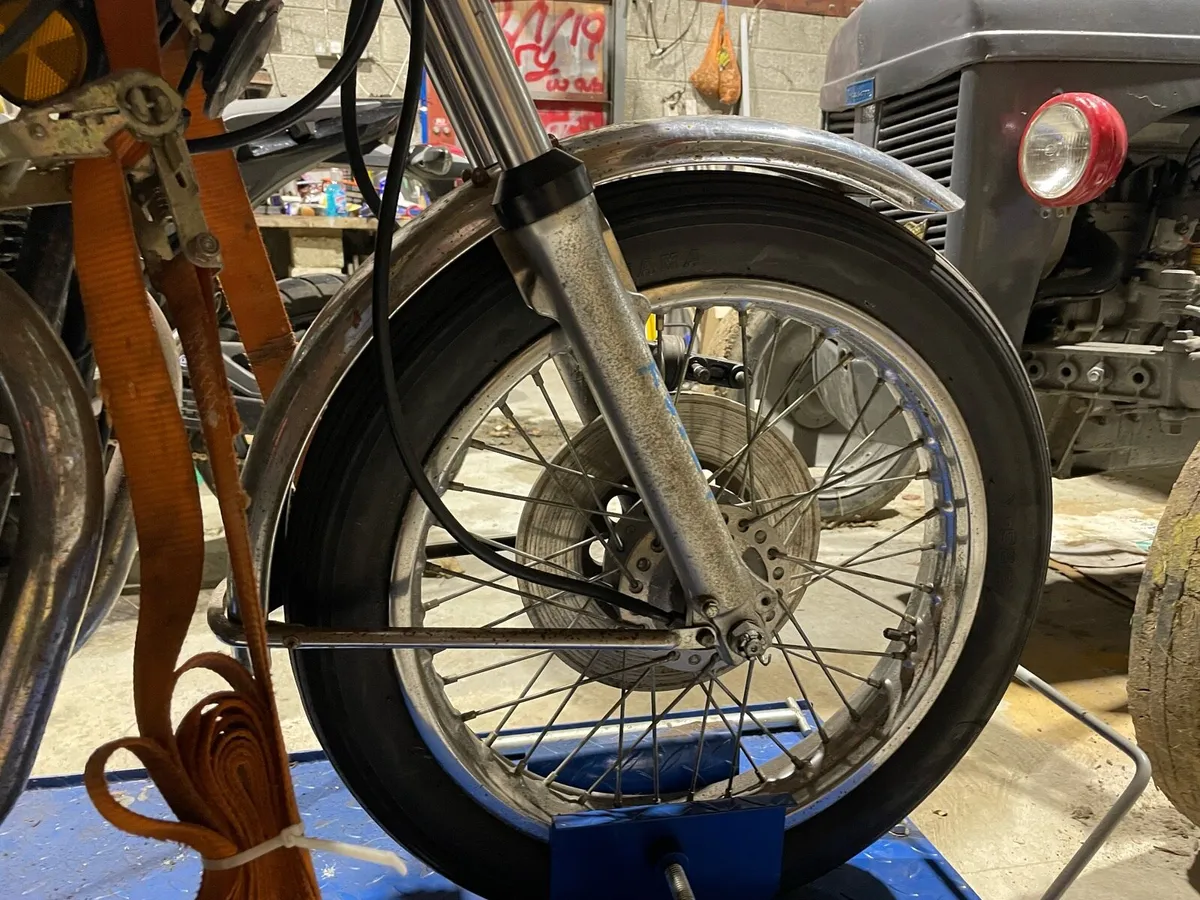 Kawasaki KZ400 - Image 3