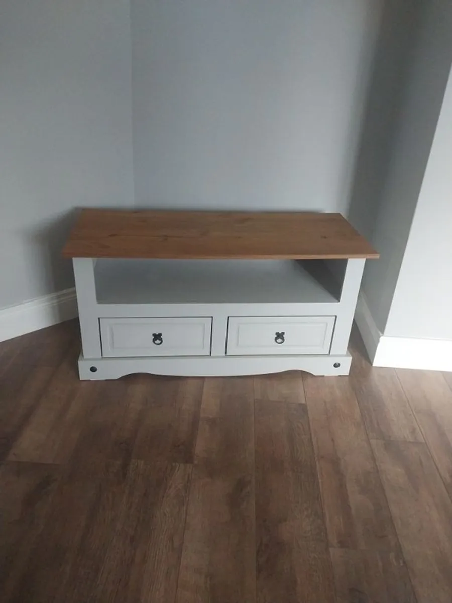 Tv stand - Image 1