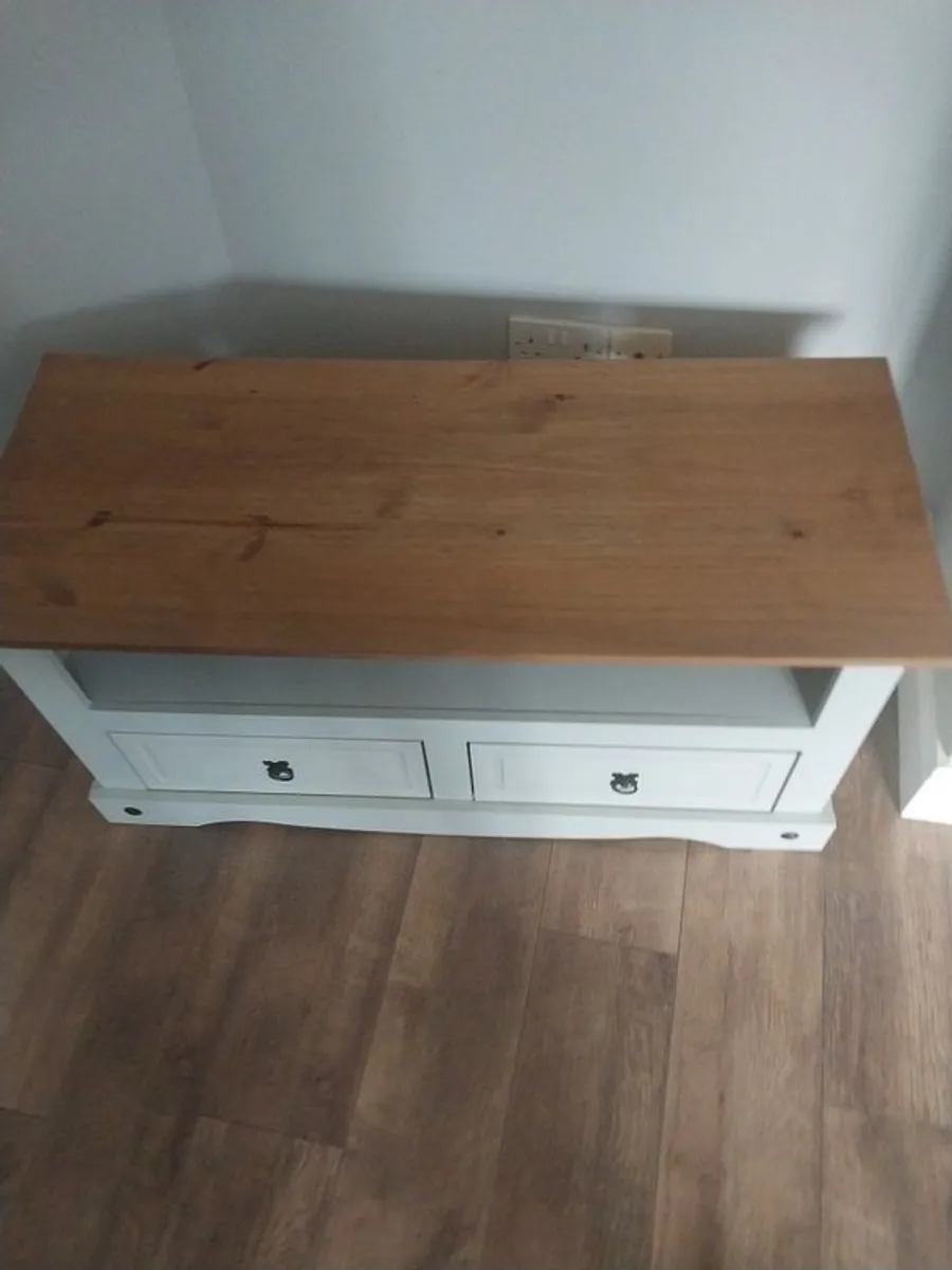 Tv stand - Image 2