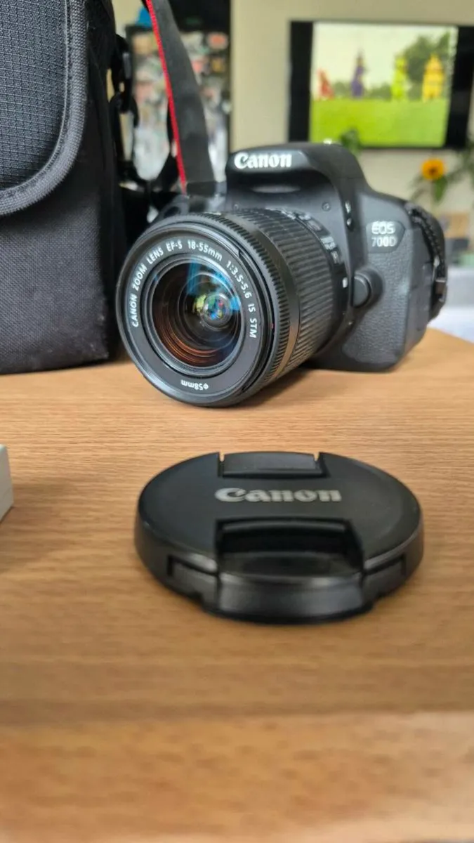 Canon 700d + Extras - Image 2