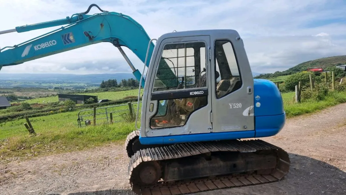 Kobelco 6 tone Digger - Image 2