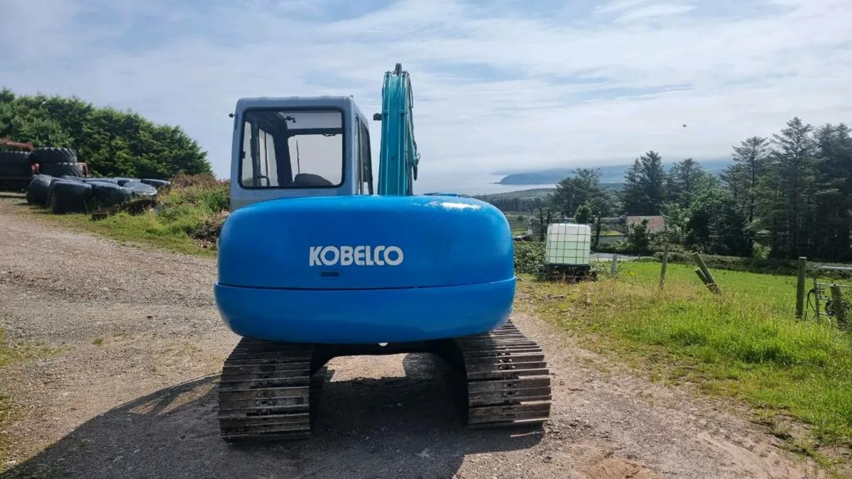 Kobelco 6 tone Digger - Image 3