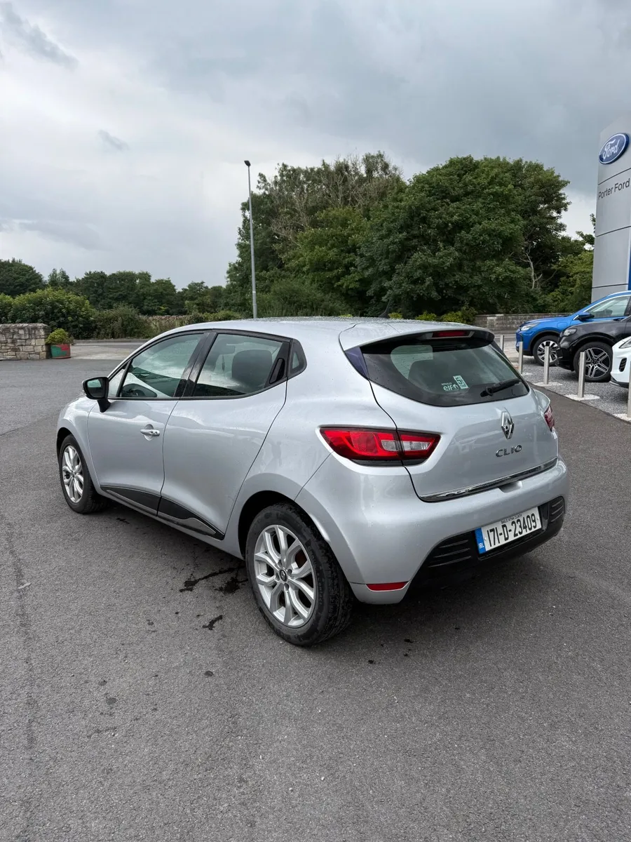 171 Renault Clio - Image 4