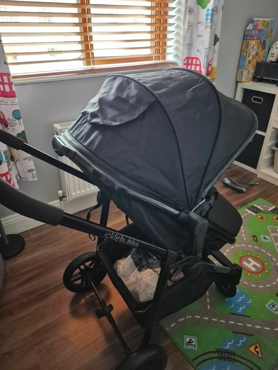 Buggy/Pram - Image 4