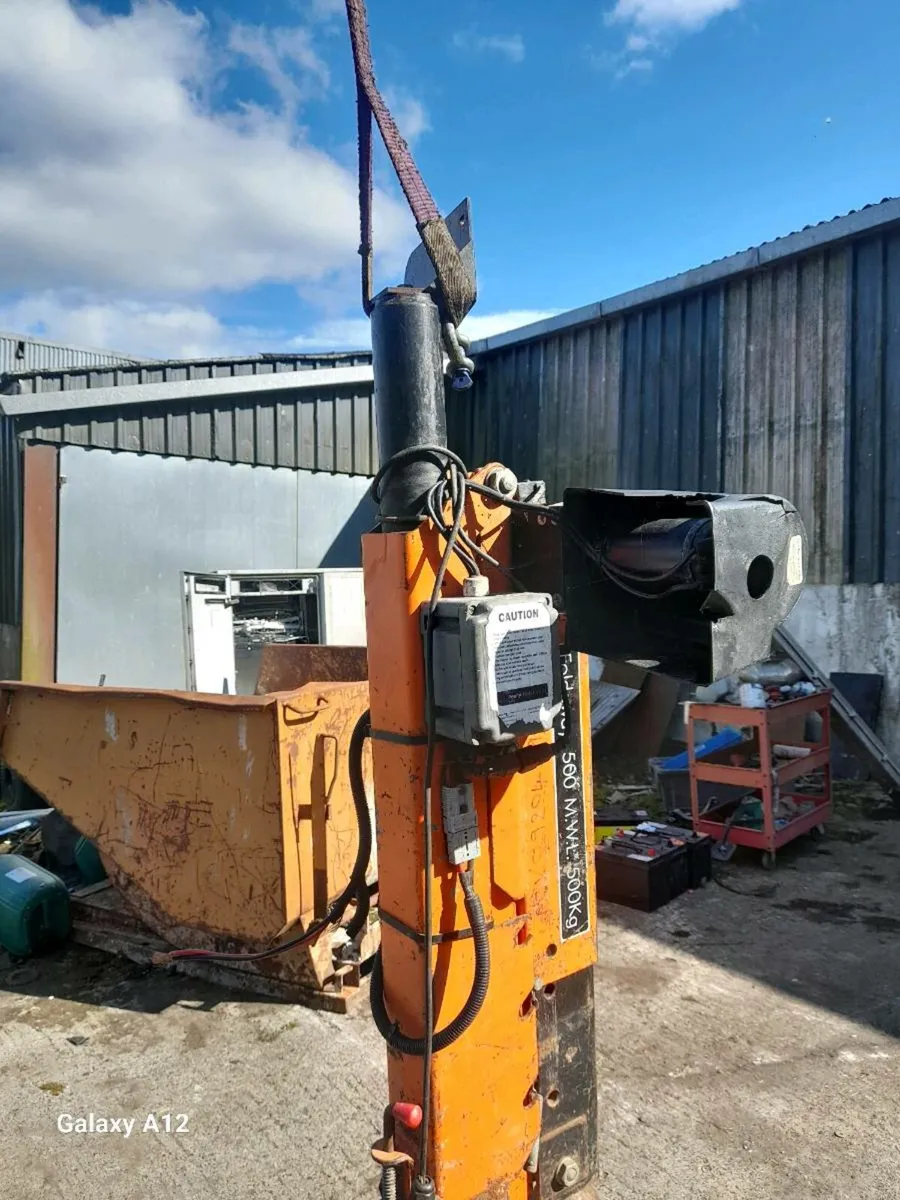 Hoist - Image 1