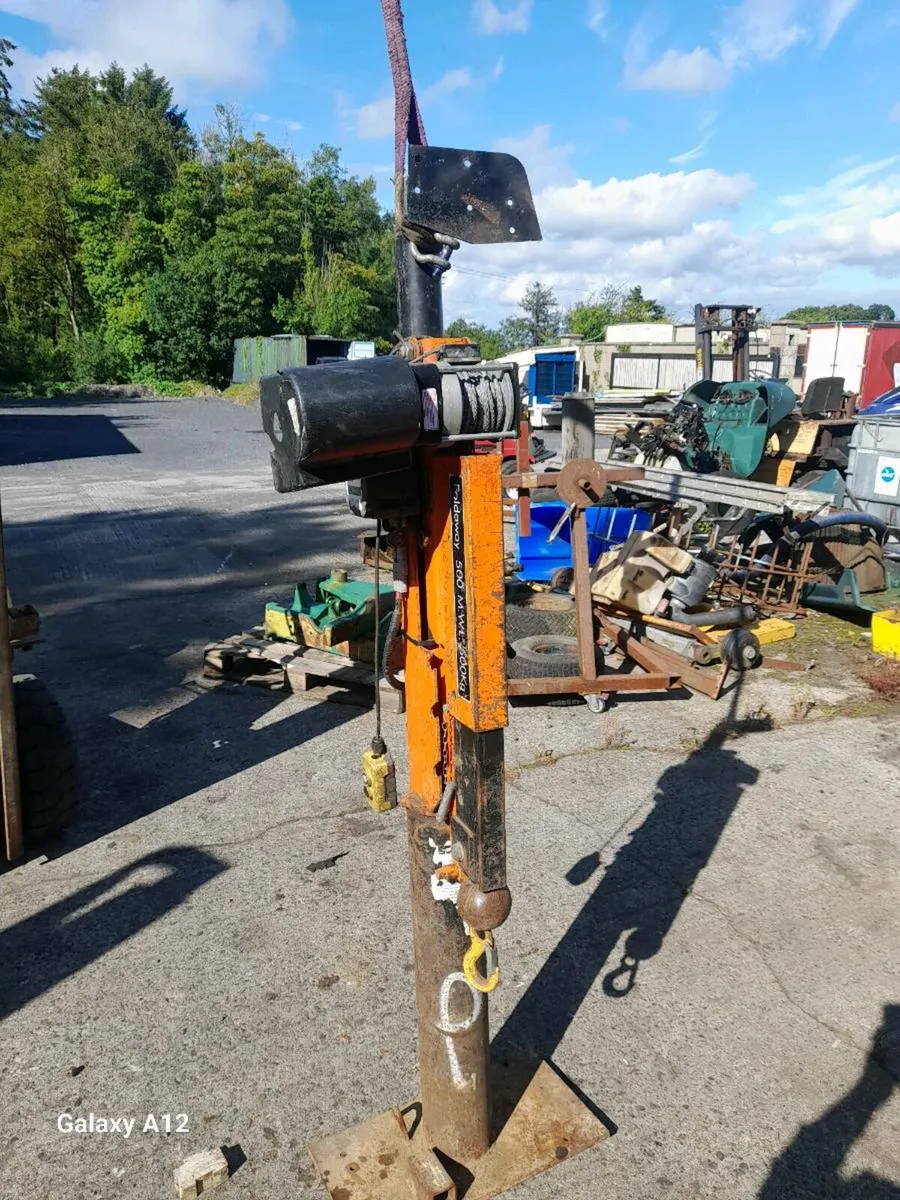 Hoist - Image 2
