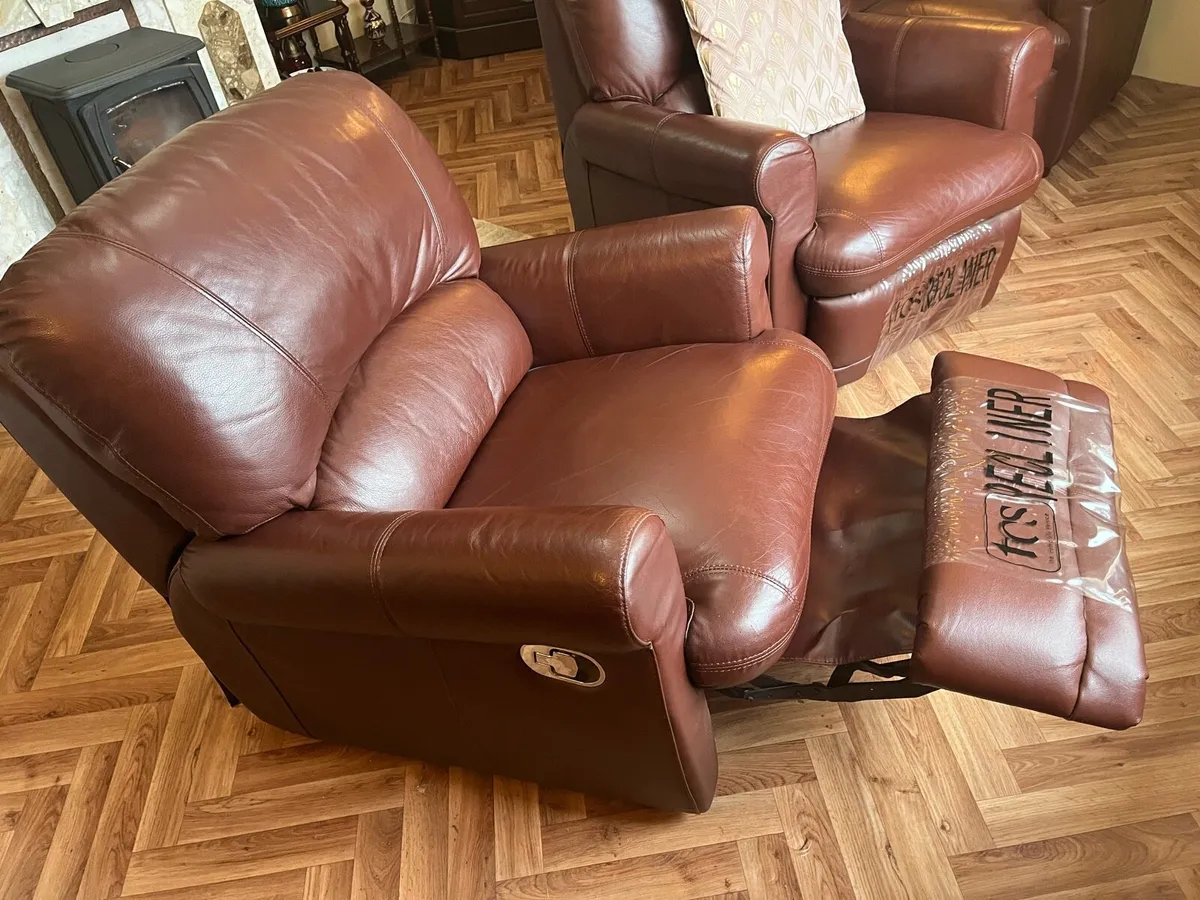 Brown Italian Leather Couch and Armchairs - Image 4