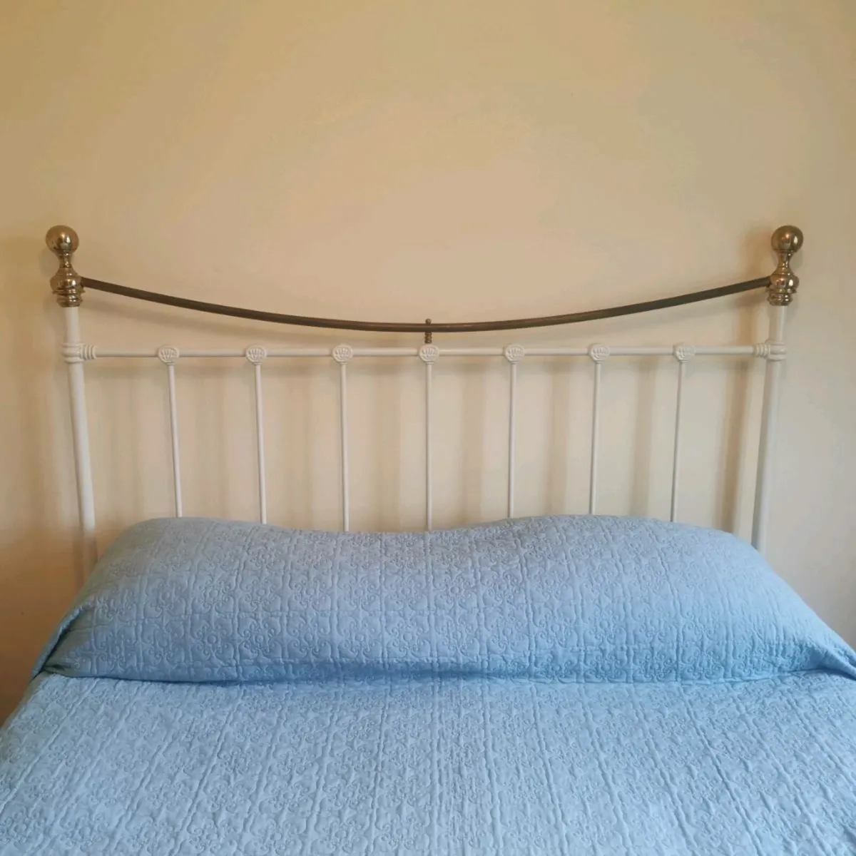 KING-SIZE BRASS METAL BED - Image 2