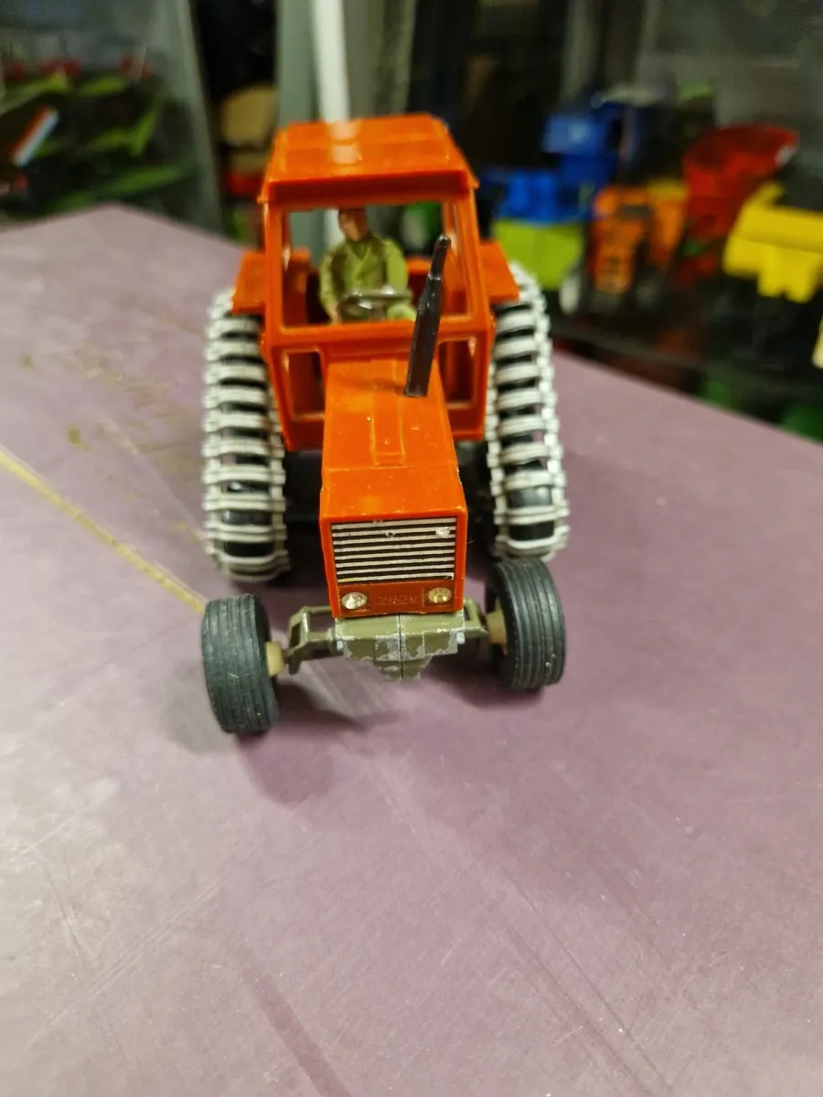 Britains Farm Fiat Tractor 1.32 - Image 3