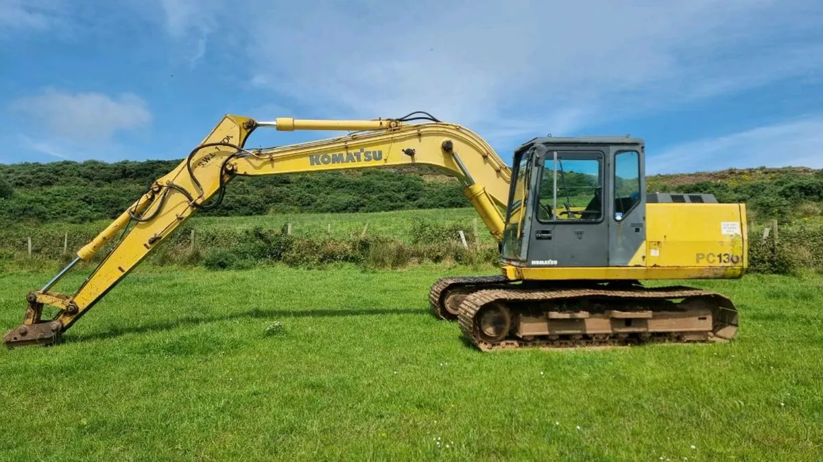 Komatsu 13 tone Digger - Image 4