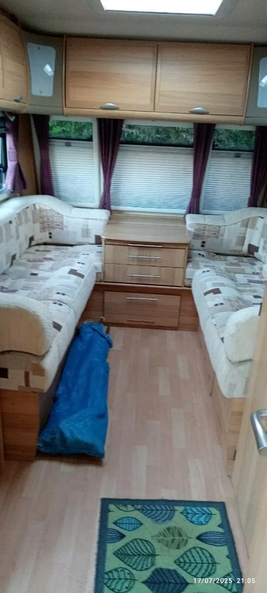 Bailey UNICORN SAVILE two berth  Price Drop - Image 4