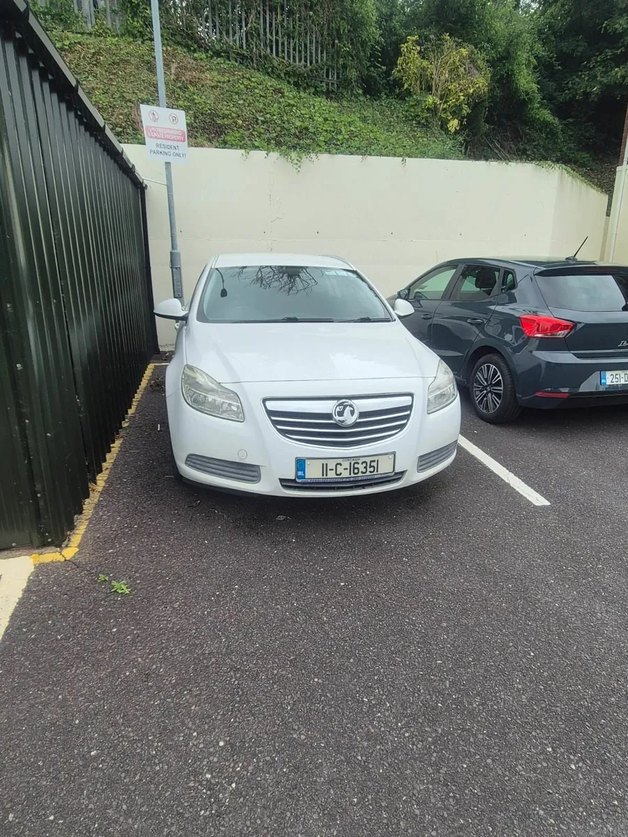 Vauxhall Insignia Estate 2011 - Image 1