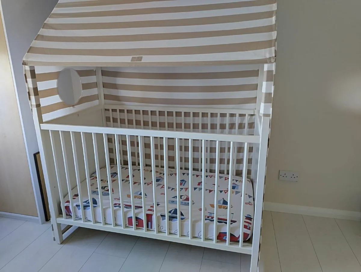 Cot (Full Set): Stokke - Image 1