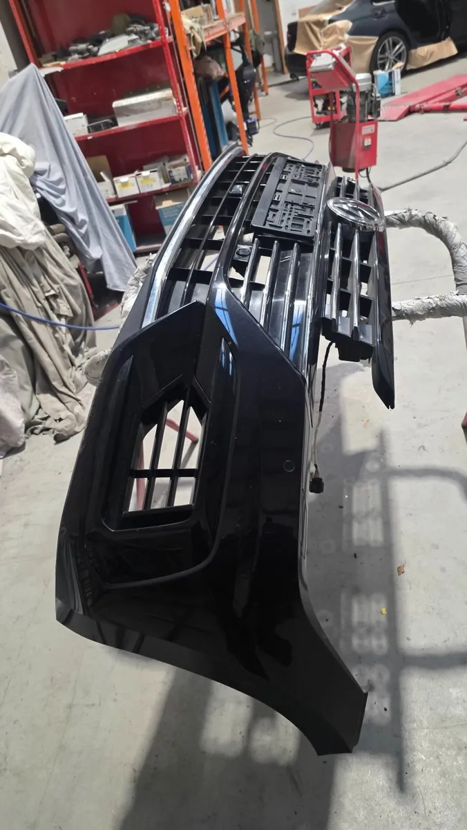 Arteon R line full front bumper LC9X- ASK FOR REAR - Image 2