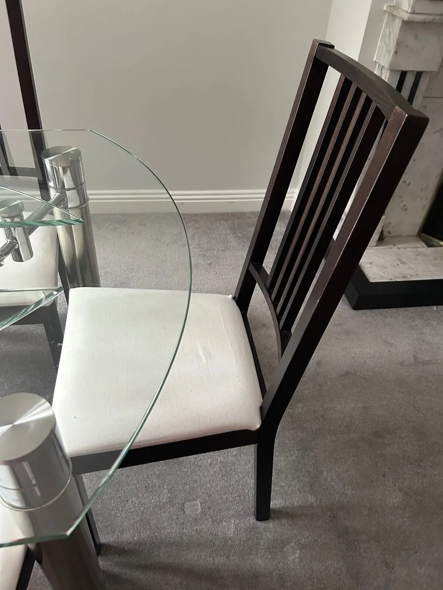 Dining table and chairs - Image 2