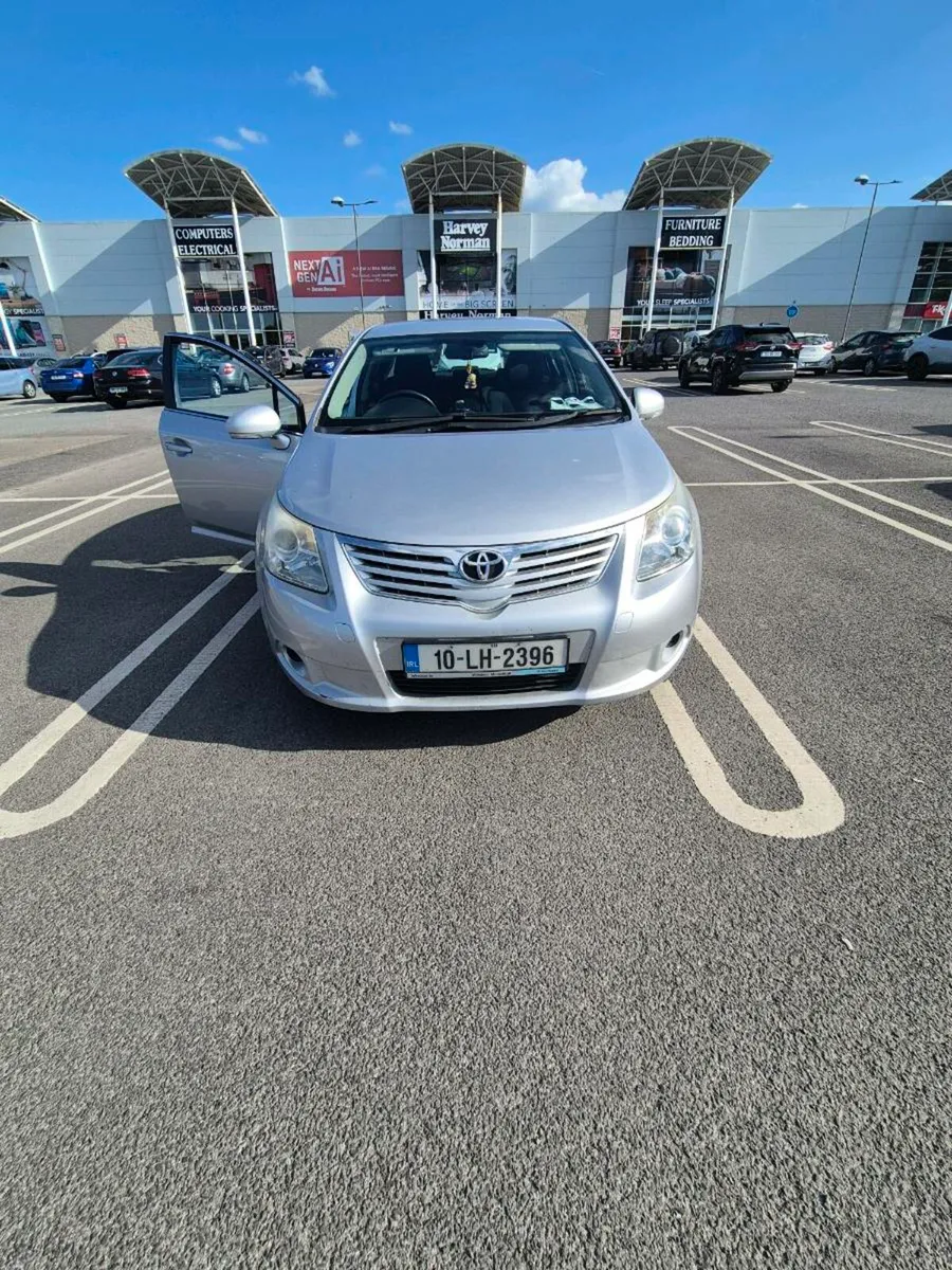 Toyota Avensis - Image 1