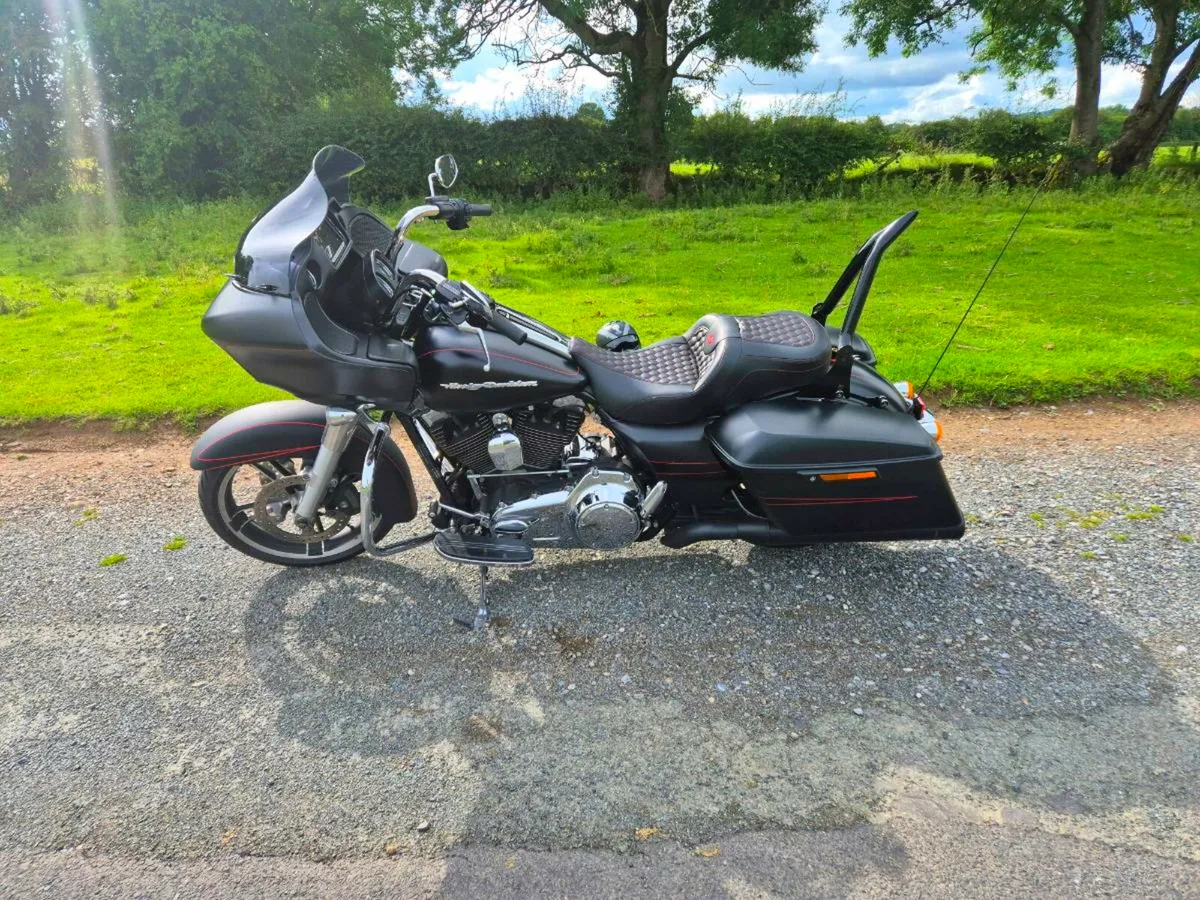 2019 Harley Road glide special. - Image 3