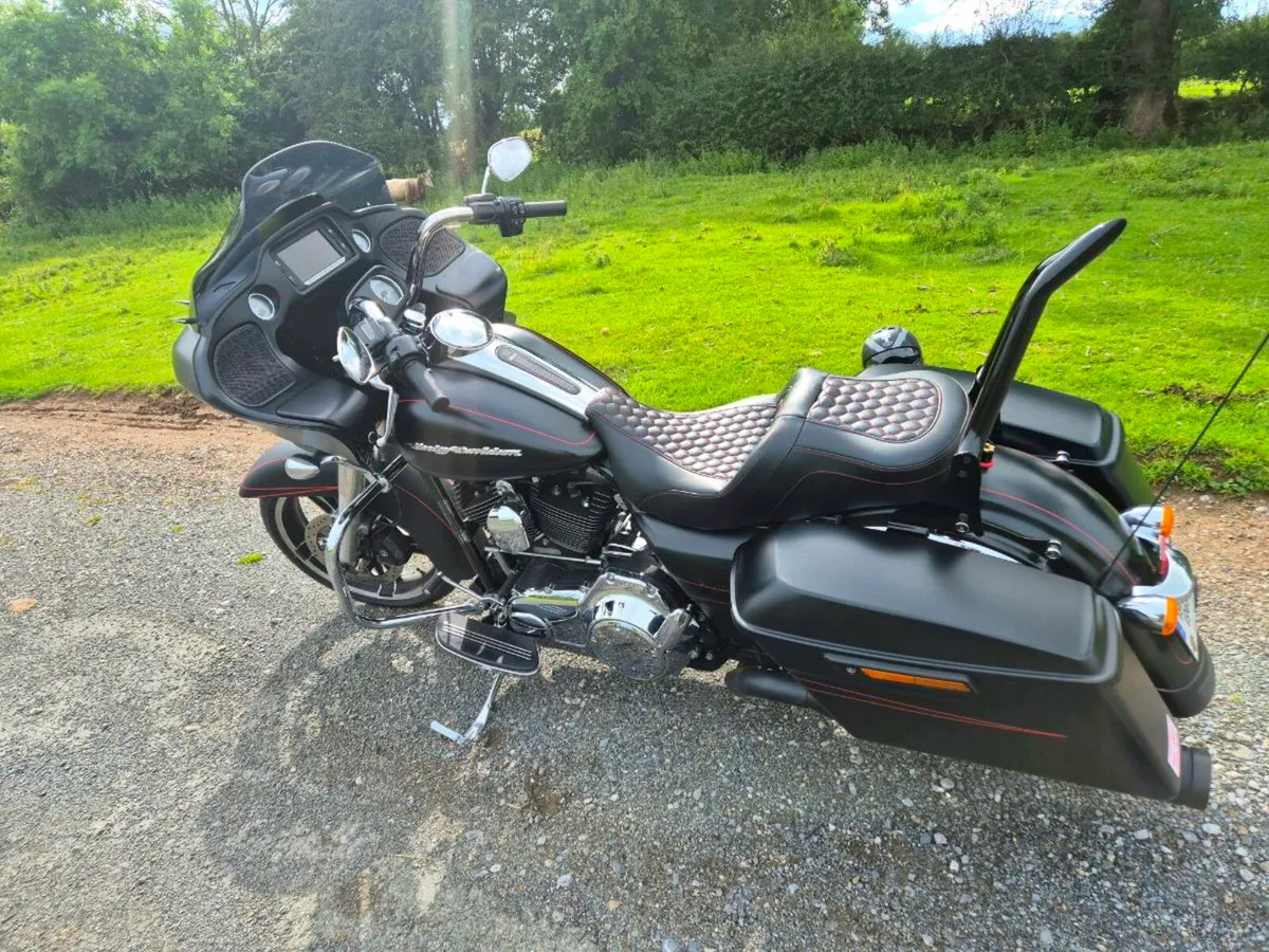 2019 Harley Road glide special. - Image 4