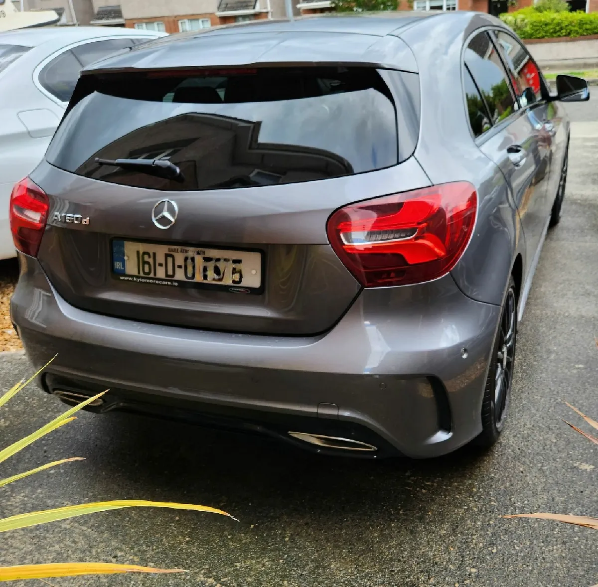 Mercedes-Benz A-Class A180 AMG Night Edition - Image 3