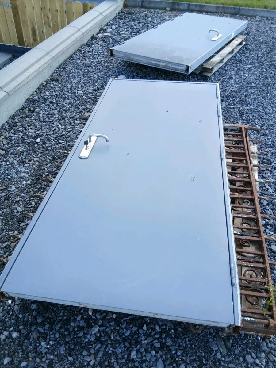 3 point security doors