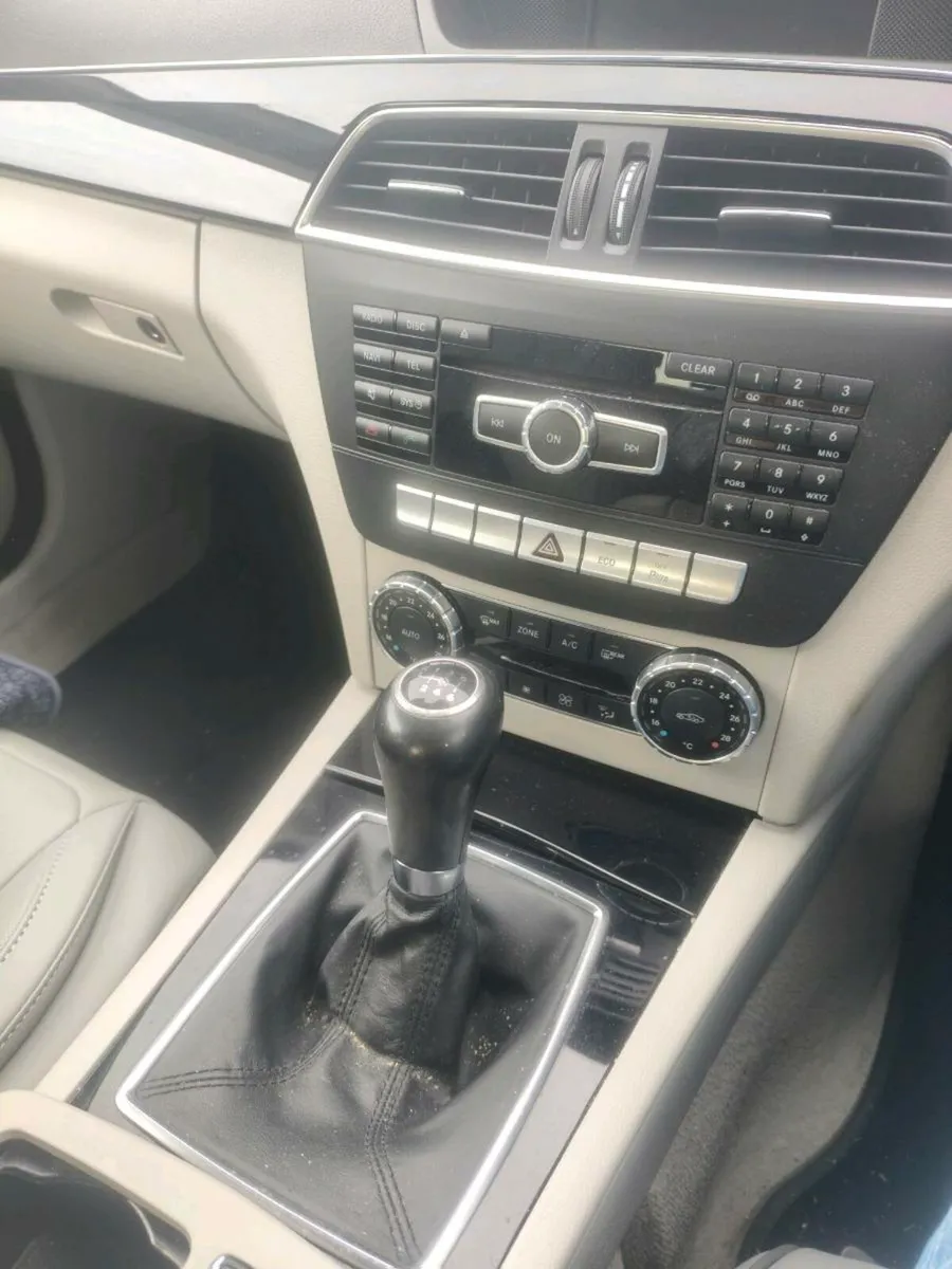 Mercedes C220D Low Mileage - Image 2