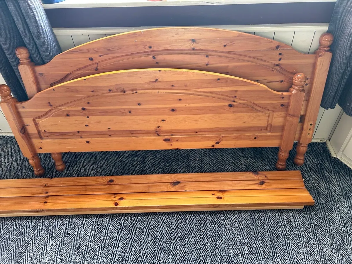 Double bed frame