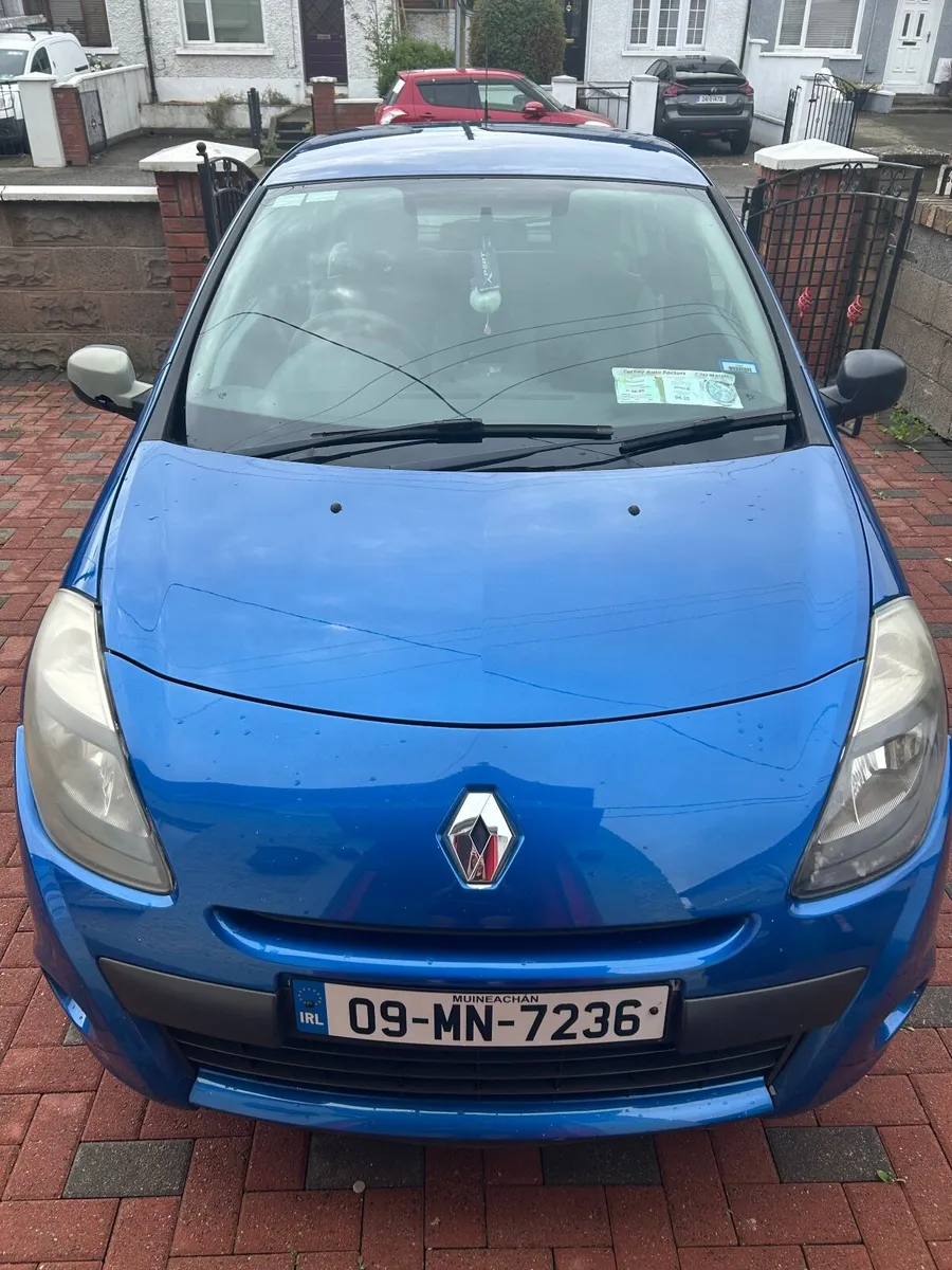 Renault Clio 2009 - Image 2