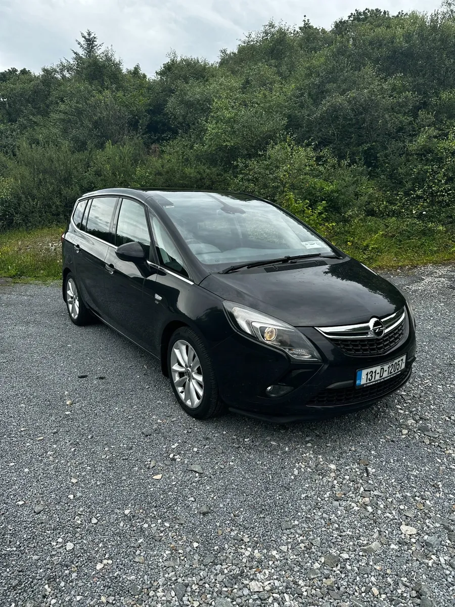 Opel Zafira 2013 - Image 1