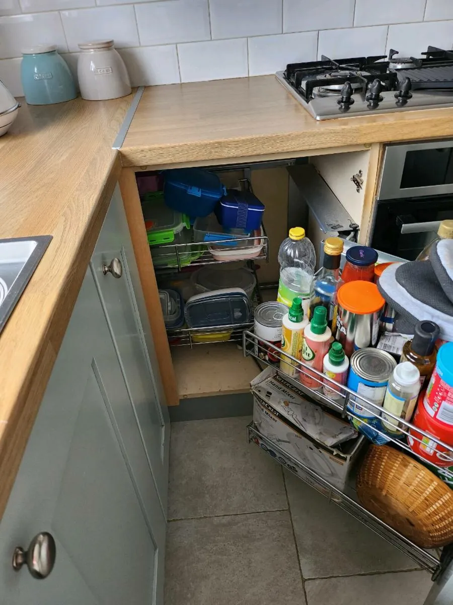 Kitchen Units - Image 2