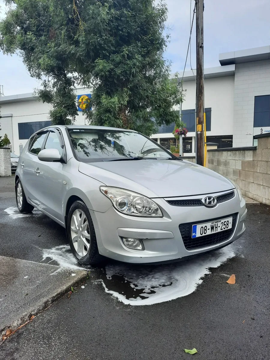 Hyundai i30 2008 - Image 1