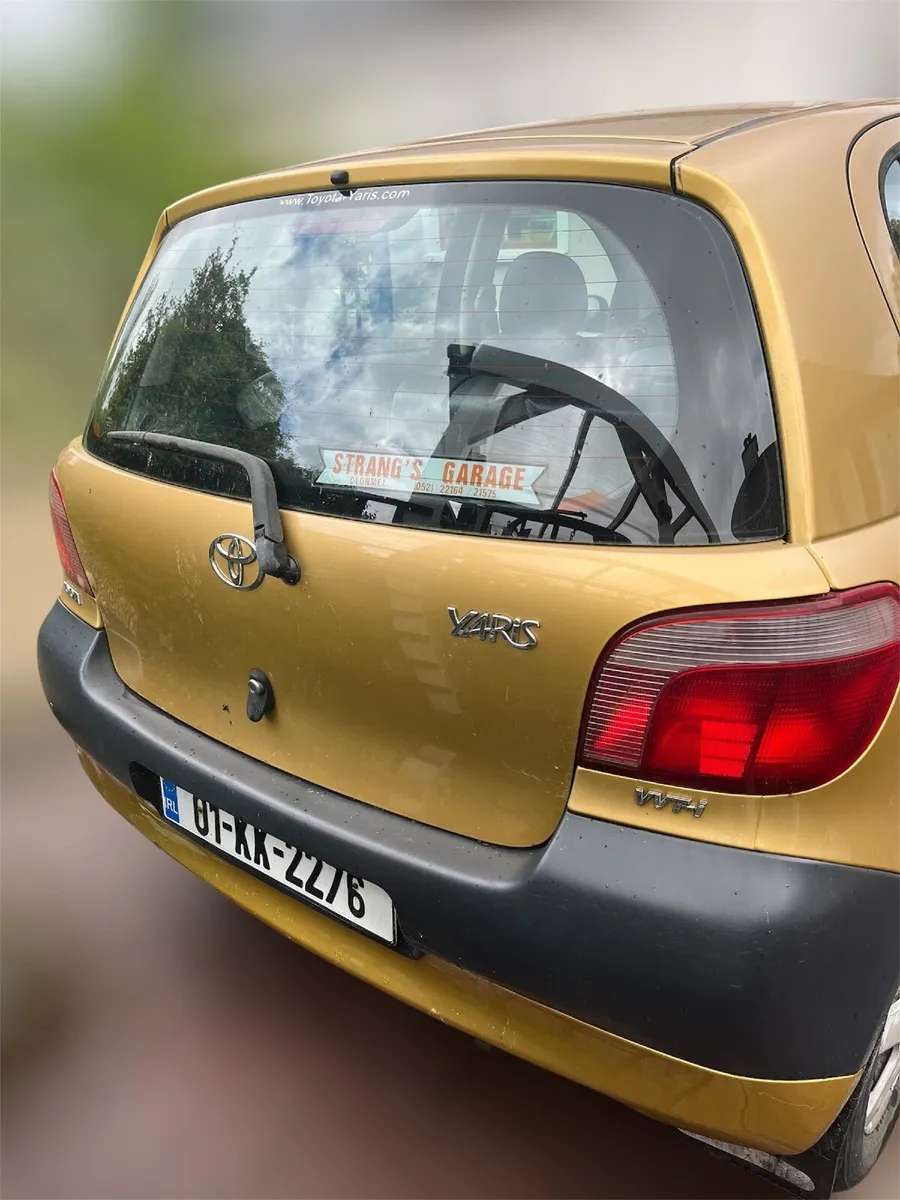 Toyota Yaris 2001 - Image 3