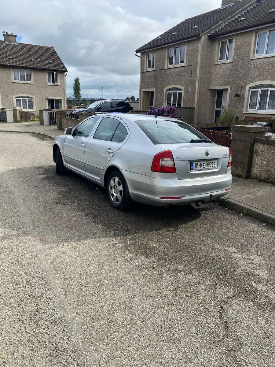 Car - Image 1