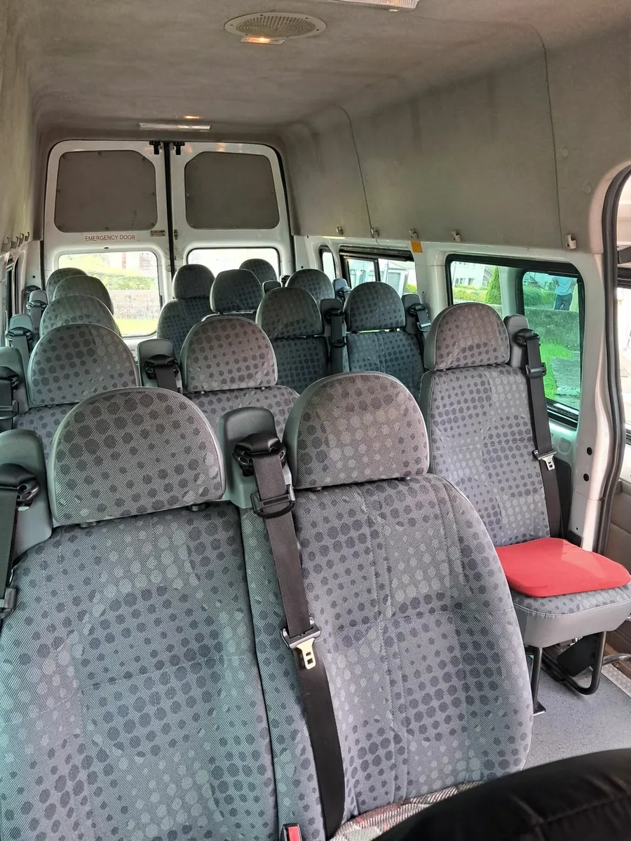Ford Transit 2010 - Image 1