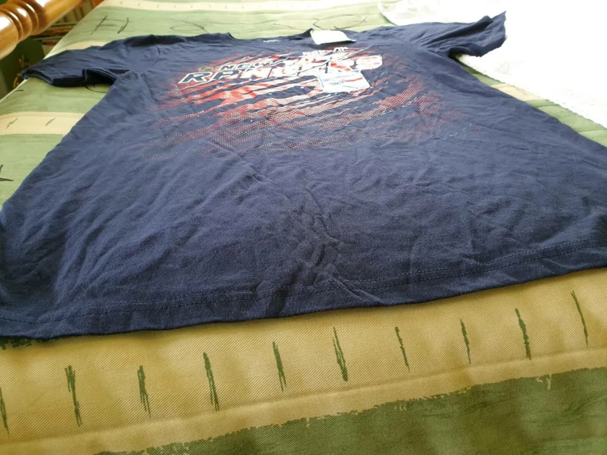 New York Rangers NHL Navy T-Shirt Medium Adult - Image 4