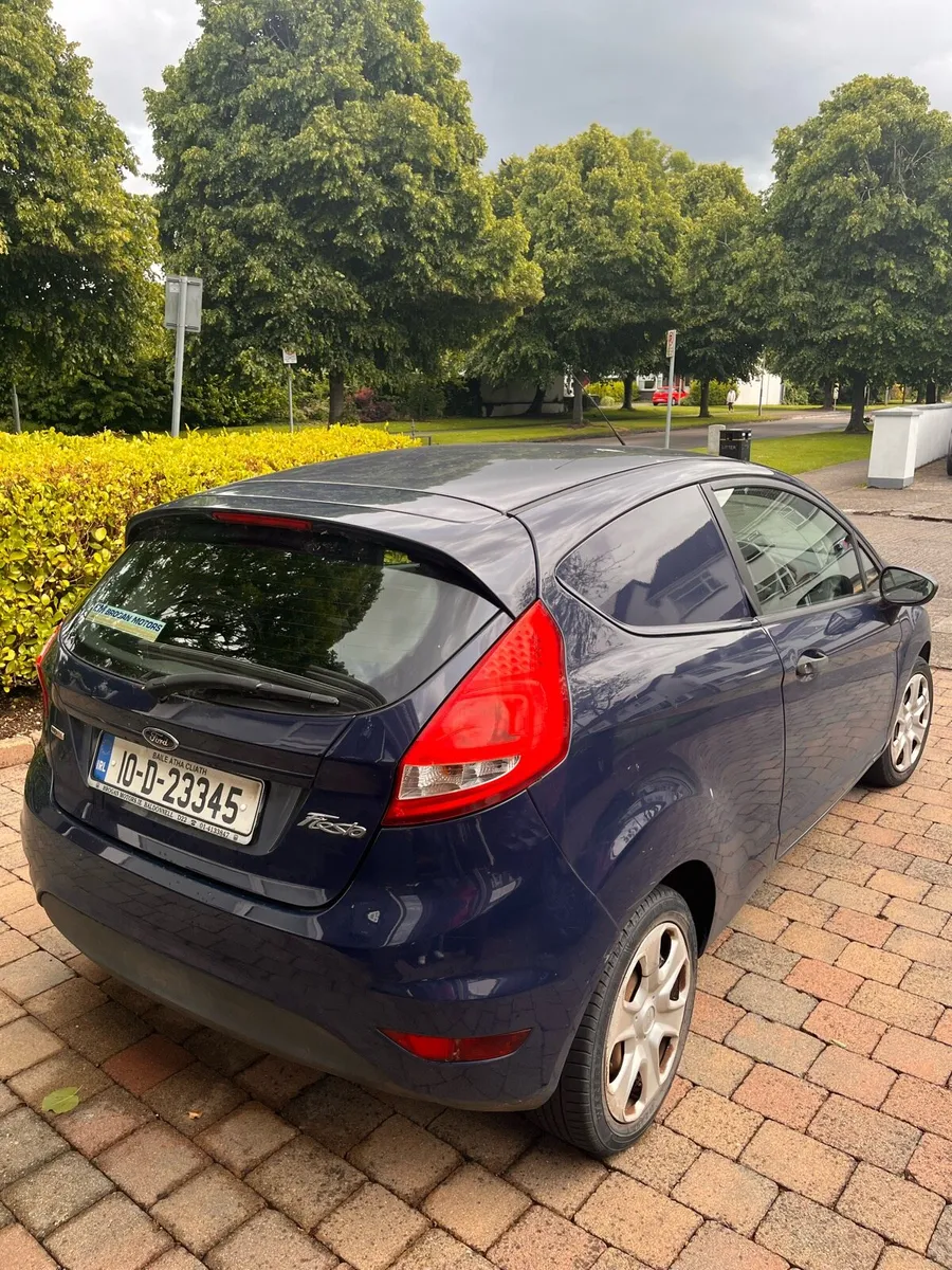 Ford Fiesta  Deisel van 1400 - Image 2