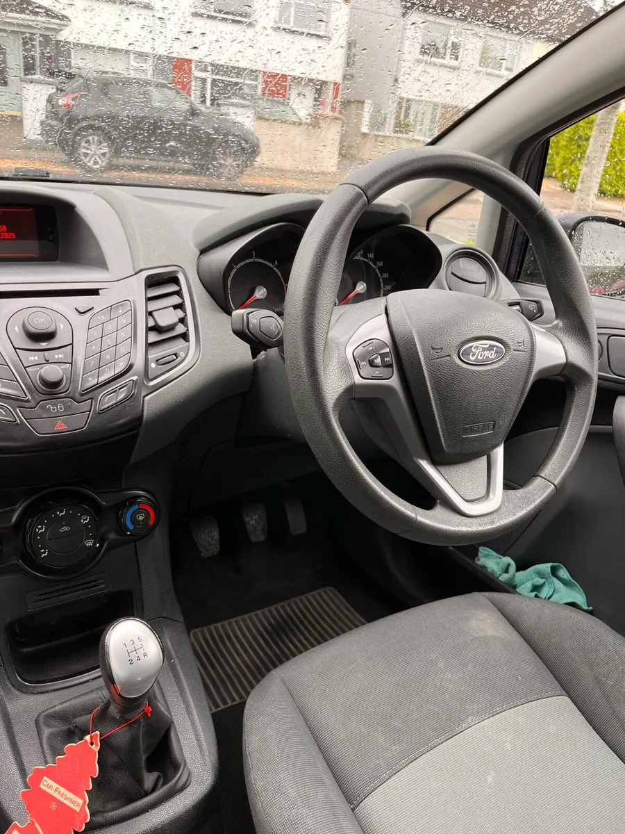 Ford Fiesta  Deisel van 1400 - Image 3