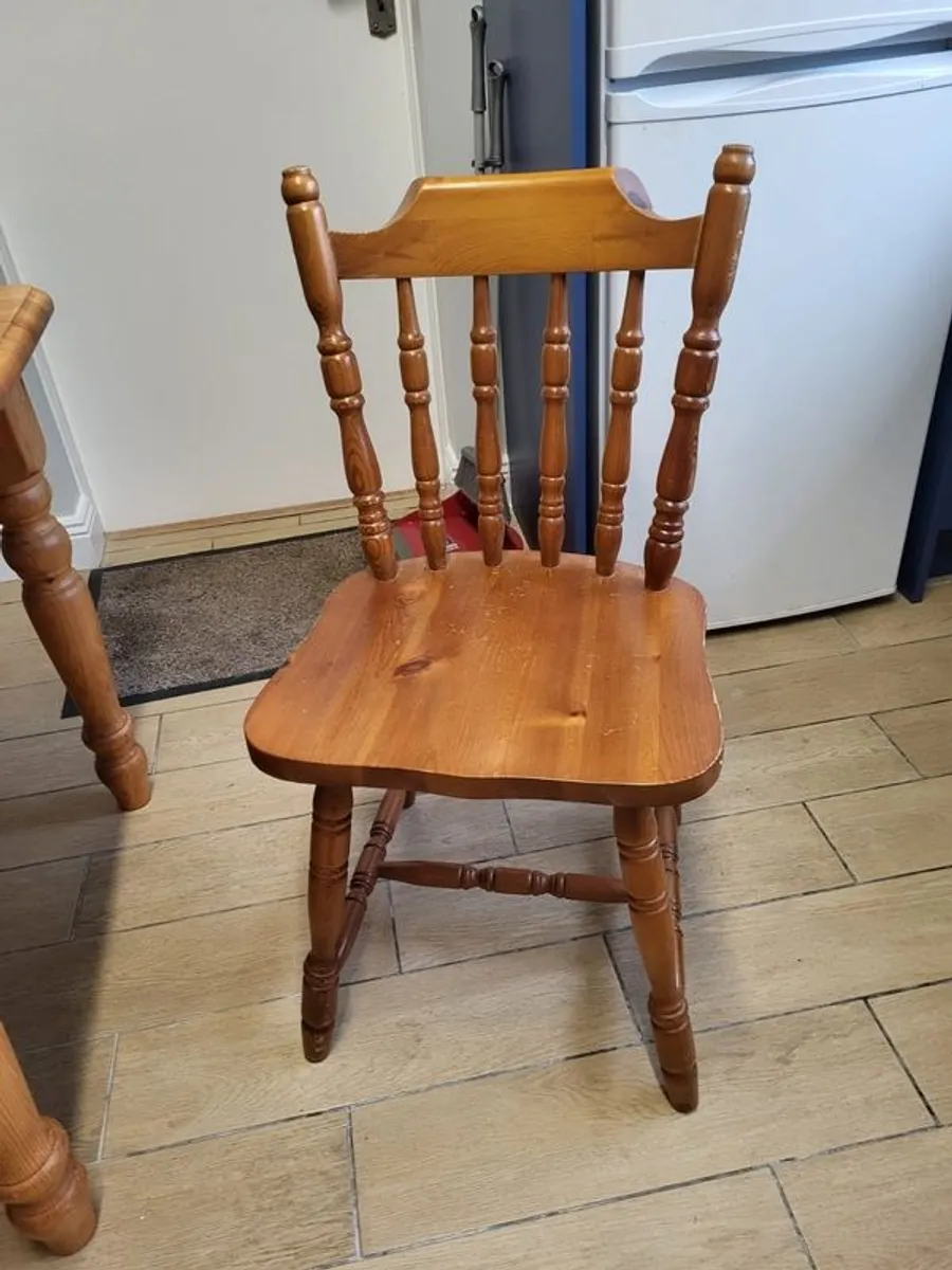 Wooden kitchen table and four chairs - Image 2