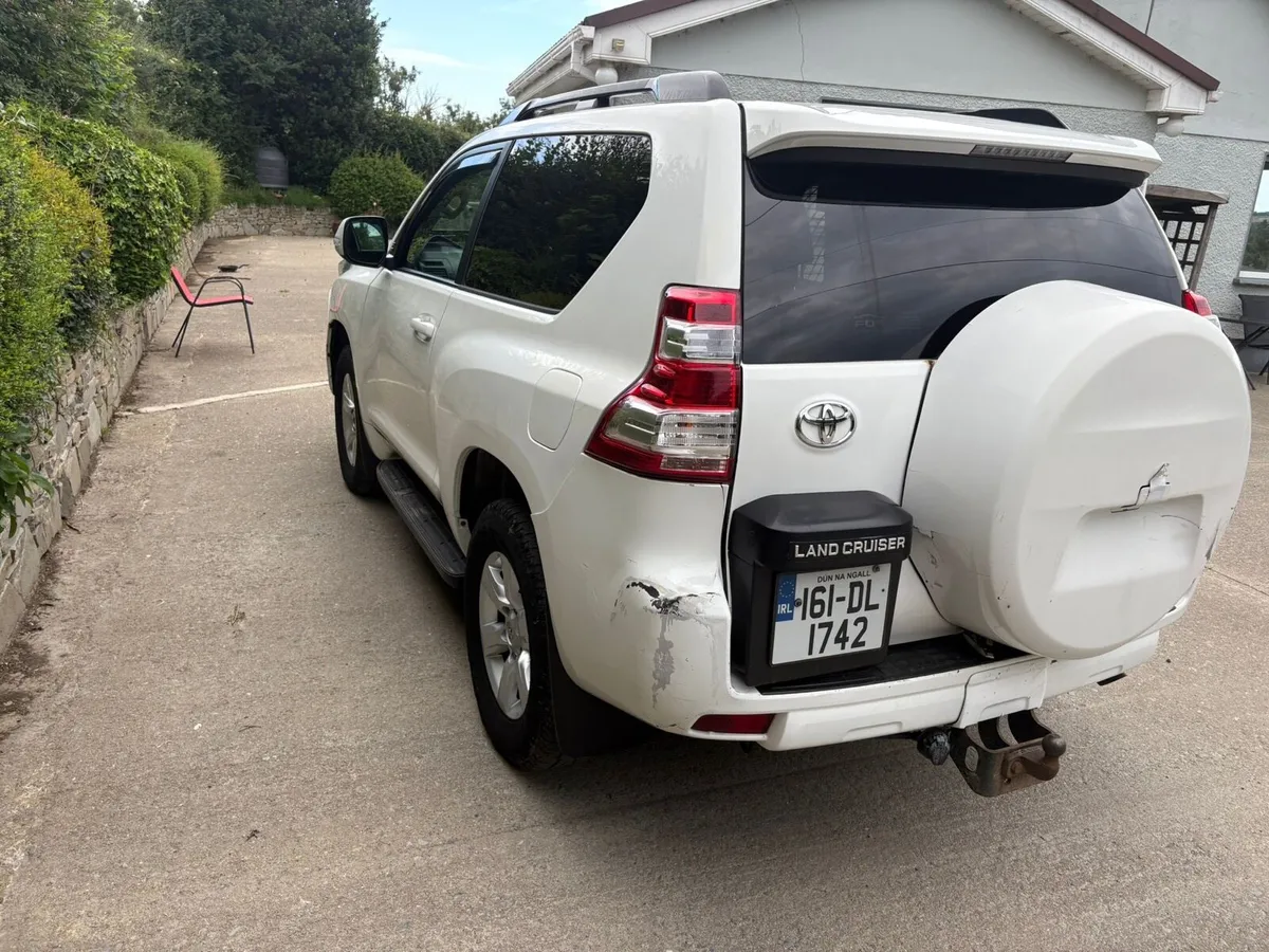 Toyota Land Cruiser - Image 4