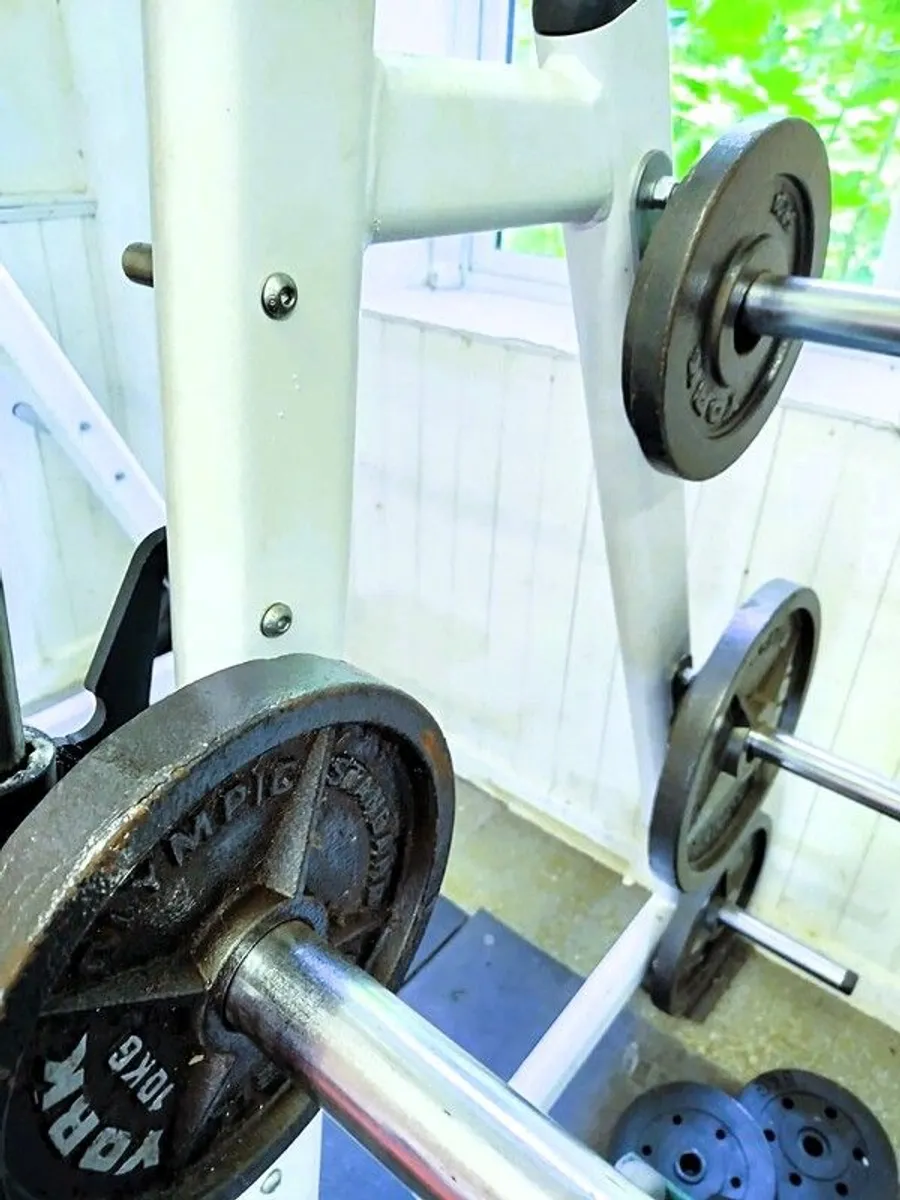 Exigo GQ Smith Machine, Weights & Bench Bundle - Image 2
