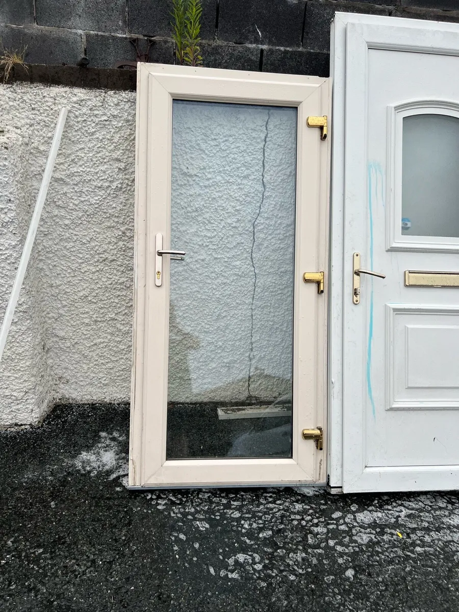 Pvc, Back door - Image 2