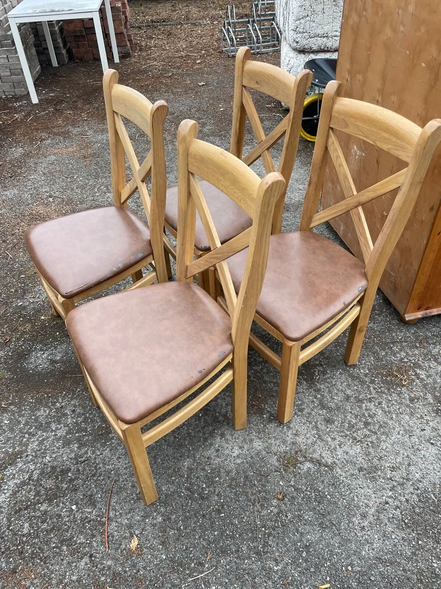 4 oak kitchen chairs €60 - Image 3