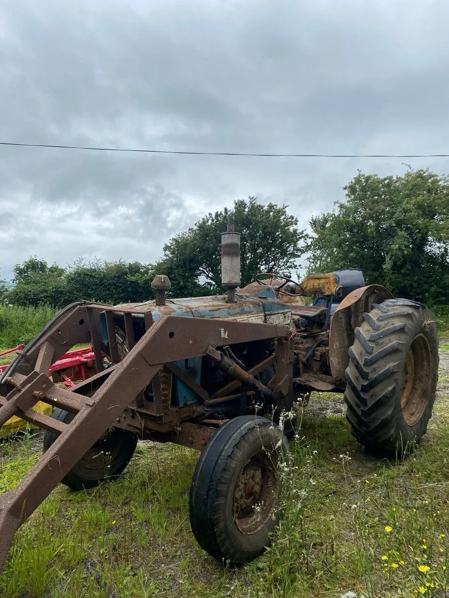 Ford 4000 - Image 1