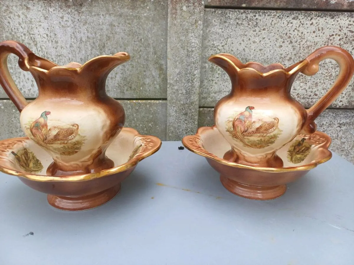 1940/50s Staffordshire Jugs & Bowls - Image 2