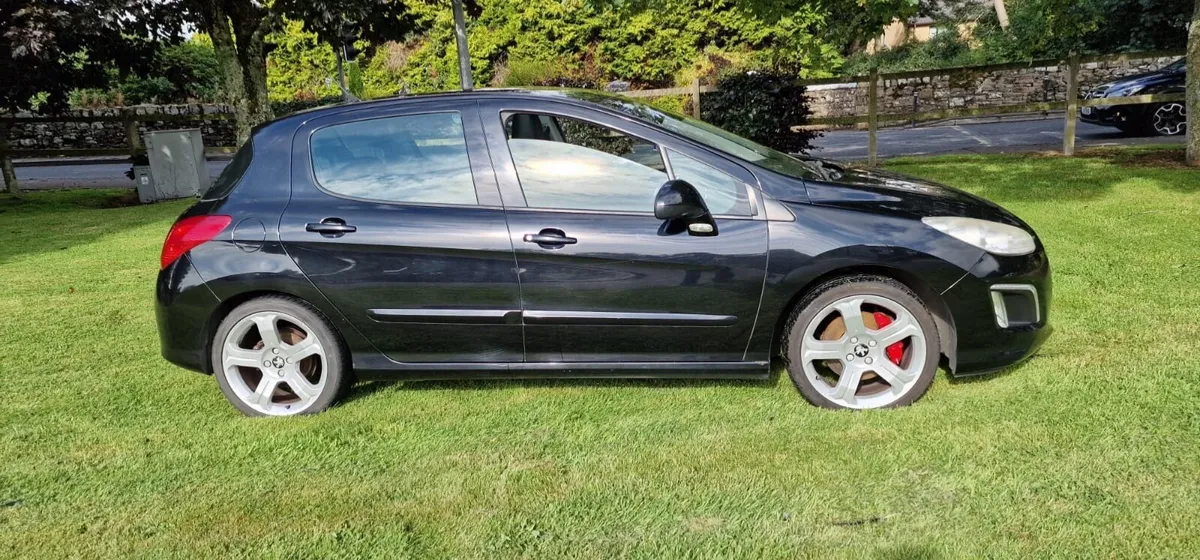 Peugeot 308 2012 - Image 1