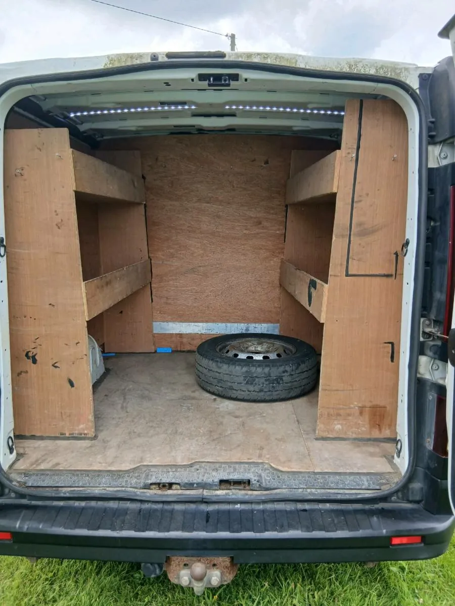 2017 Nissan NV300 LWB CREWCAB - Image 2
