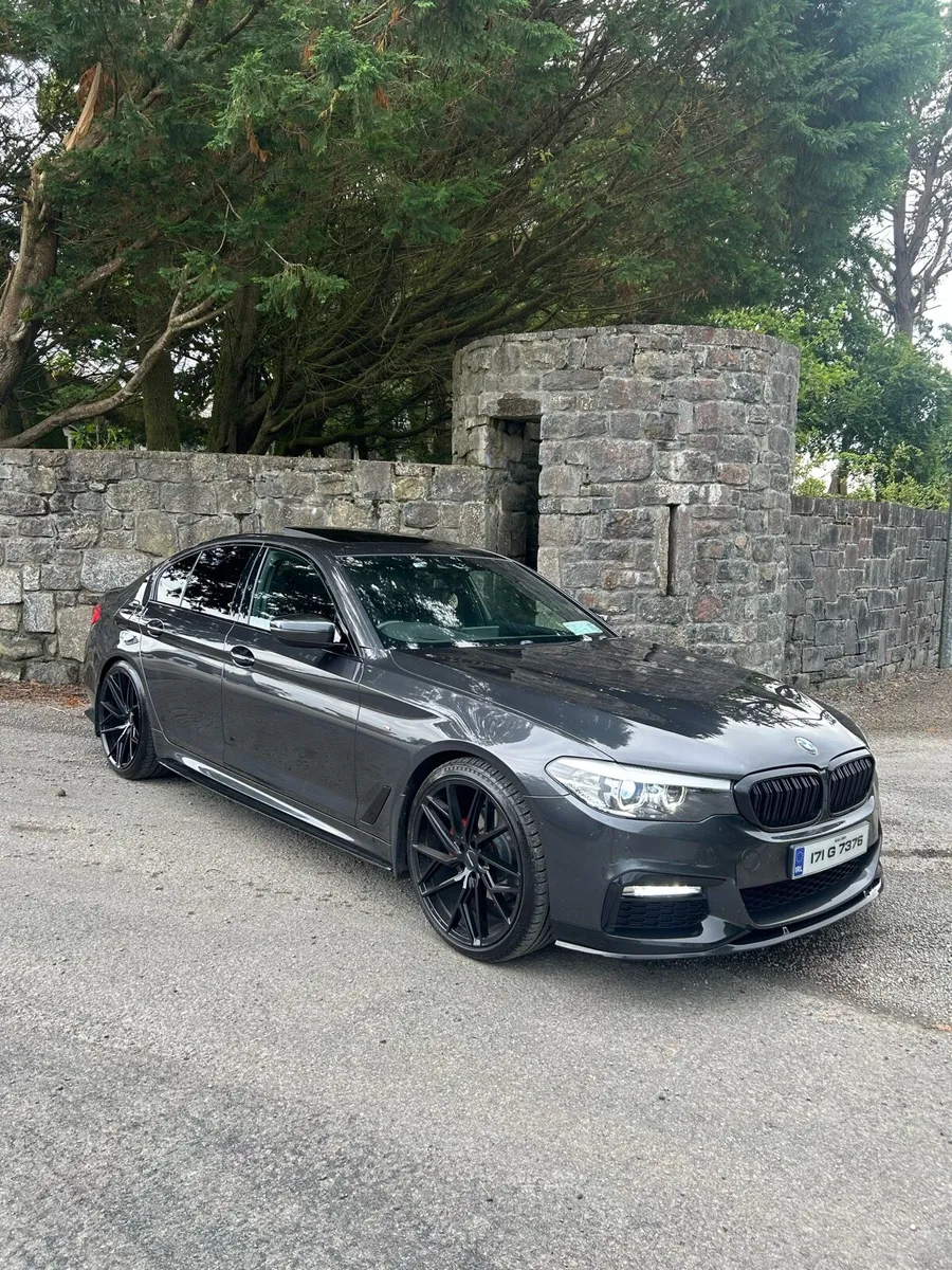 BMW 520D X-drive Msport *Sunroof* - Image 1